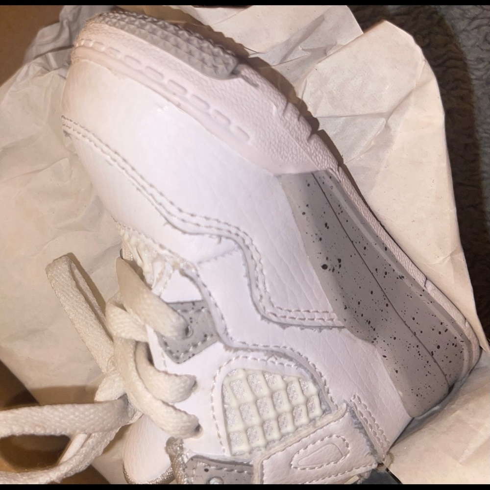 Jordan 4s